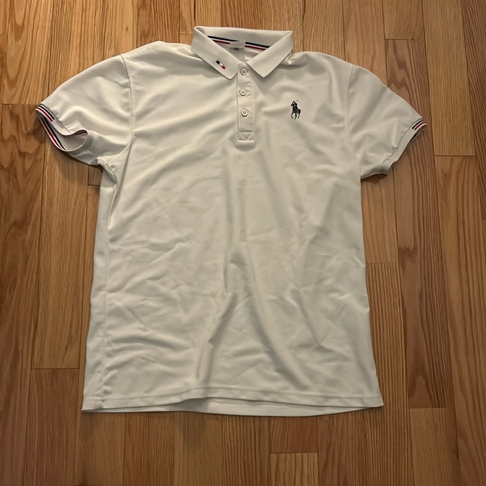 White polo T shirt
